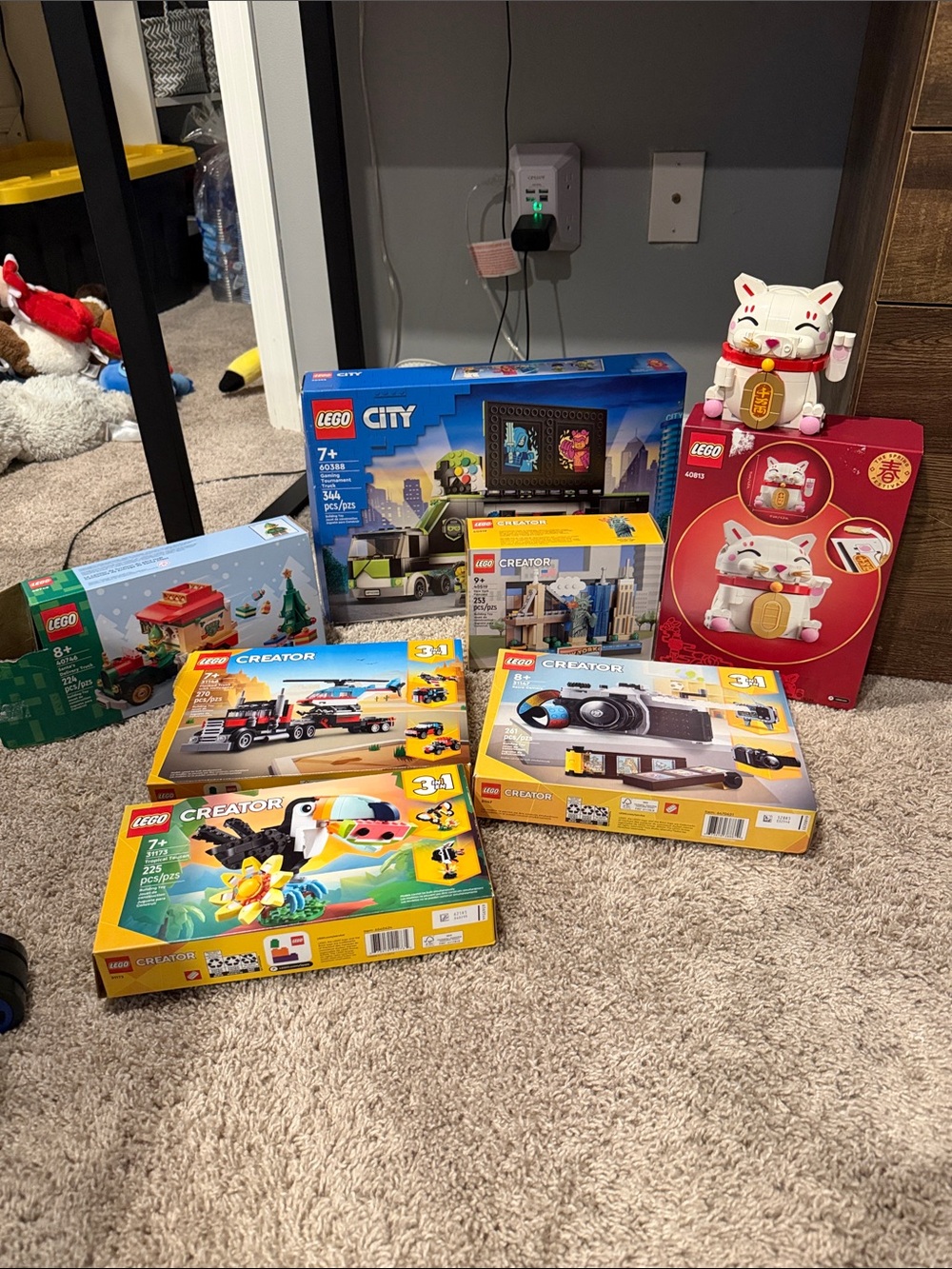 LEGO Camera and City Mini Builds with Colorful Accessories